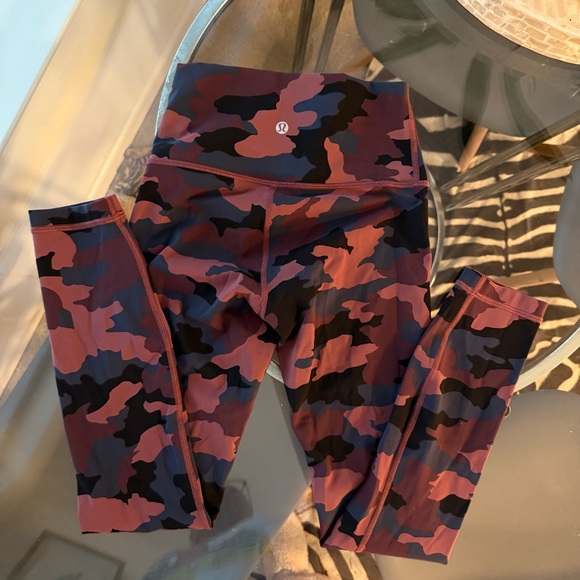Lululemon Wunder Train High-Rise Tight 28" - Picture 1 of 7